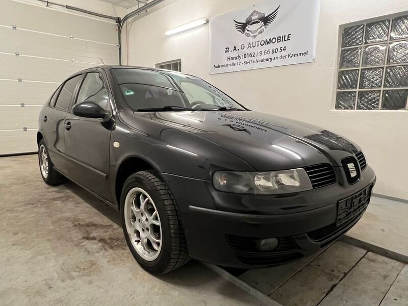 Schwarz Gebraucht 2006 Seat Leon Limousine | 1.990 € (Guter Preis) - Bild 1/4