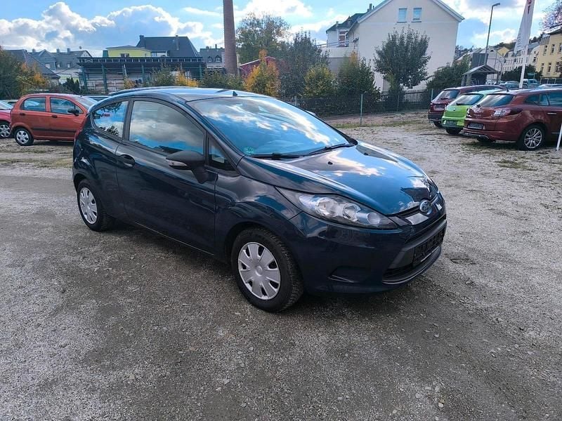 Blazerblau Gebraucht 2009 Ford Fiesta Ambiente Kleinwagen | 1.999 € (Guter Preis) - Bild 1/4