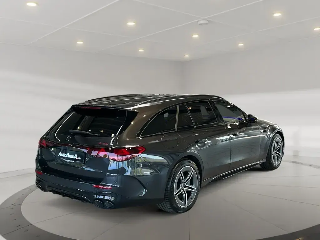 Gebraucht Mercedes E53 AMG AMG 449 PS (330 kW) 2025 Metalliclack graphitgrau Kombi