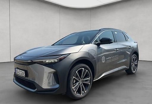 Gebraucht Toyota bZ4X Lounge 150 kW (204 PS) 2025 Palladiumsilber metalli SUV