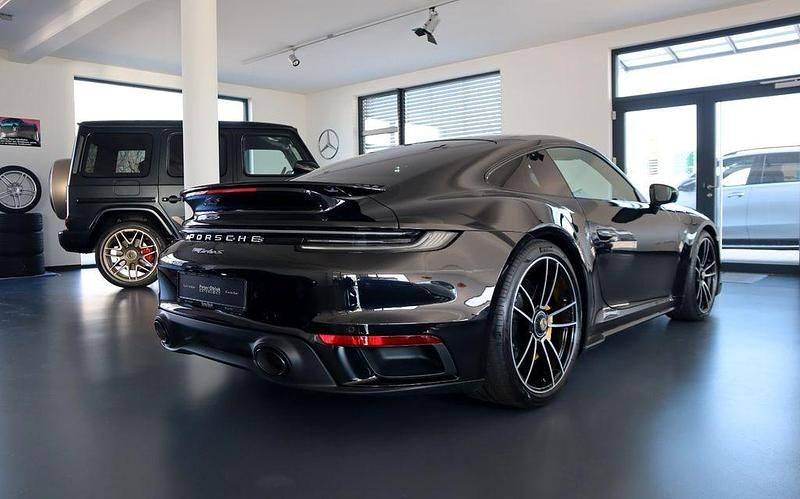 Gebraucht Porsche 992 650 PS (478 kW) 2023 Tiefschwarz Coupé