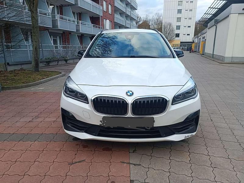 Gebraucht BMW 218 150 PS (110 kW) 2019 Weiß Kombi