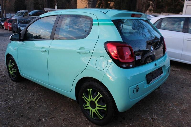 Gebraucht Citroën C1 SELECTION 69 PS (50 kW) 2017 Grün Kleinwagen