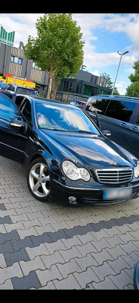 Gebraucht Mercedes C270 190 PS (139 kW) 2004 Schwarz Kleinwagen