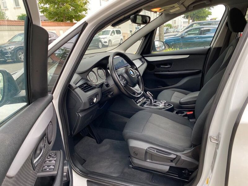 Gebraucht BMW 216 Advantage 116 PS (85 kW) 2020 Weiß Van / Kleinbus