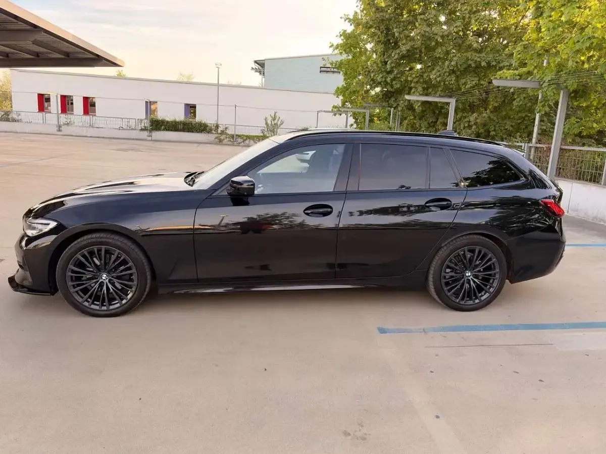 Gebraucht BMW 320 Sport Line 190 PS (139 kW) 2020 Kombi