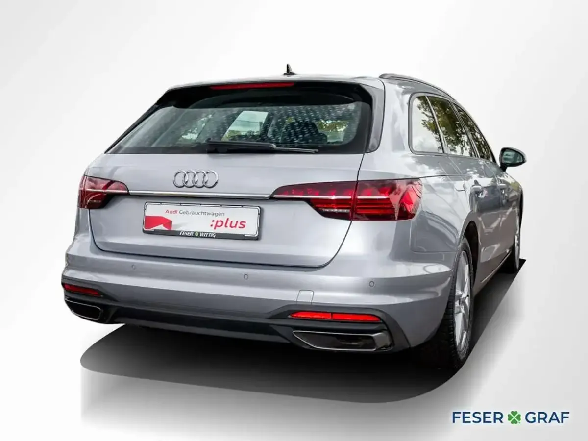 Gebraucht Audi A4 Ambiente 204 PS (150 kW) 2023 Florettsilber metallic Kombi