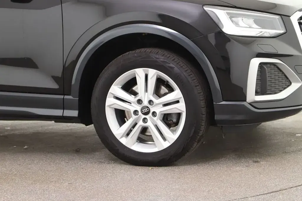 Gebraucht Audi Q2 Advanced 190 PS (139 kW) 2023 Schwarz SUV