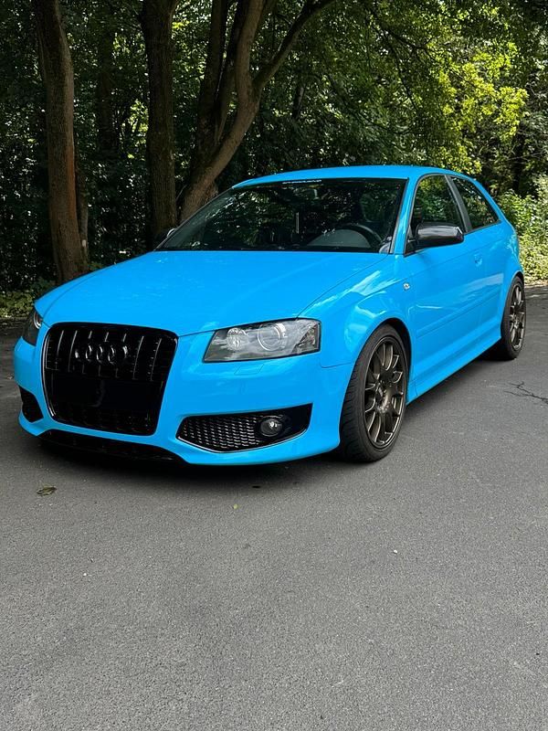 Silber Gebraucht 2007 Audi S3 Limousine | 11.000 € - Bild 1/4