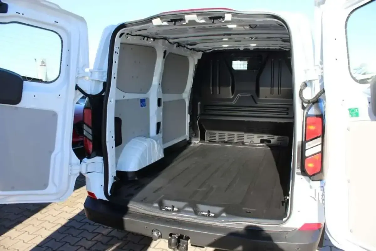Neu Ford Transit Custom Trend 136 PS (100 kW) 2026 Frost weiß sonderlack Pickup