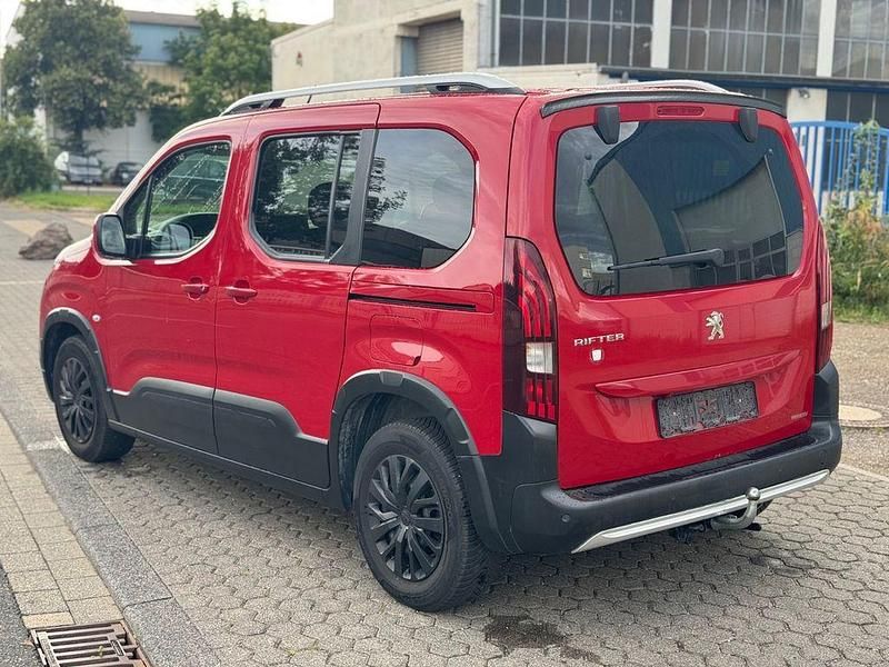 Gebraucht Peugeot Rifter Allure 110 PS (80 kW) 2019 Rot Van / Kleinbus