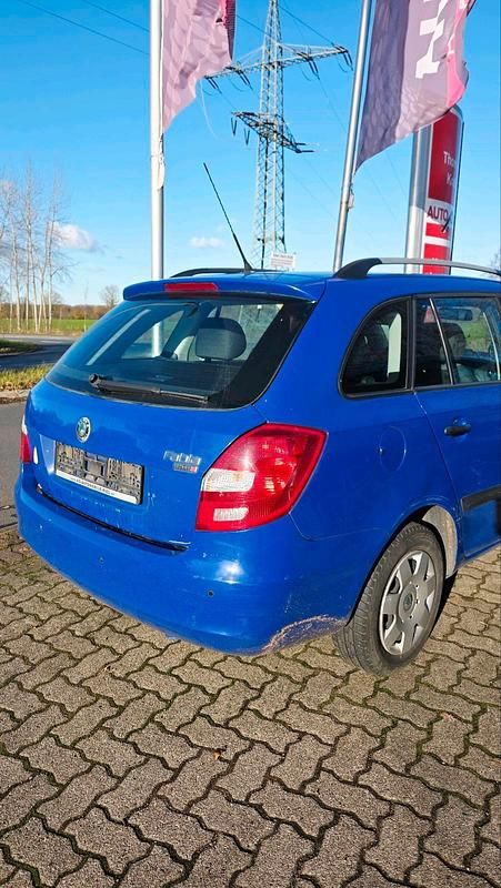 Blau Gebraucht 2009 Skoda Fabia Kombi | 900 € (Guter Preis) - Bild 1/4