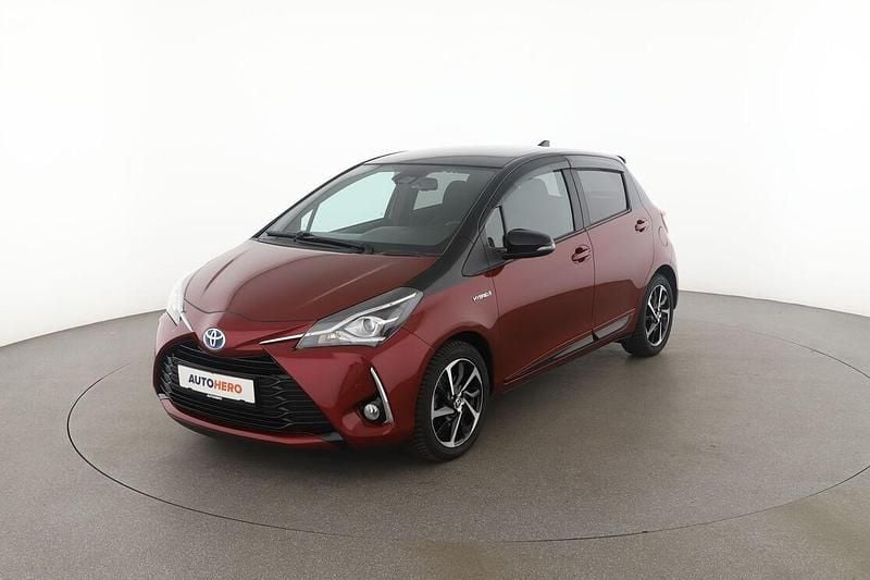 Rot Gebraucht 2019 Toyota Yaris Style Limousine | 15.670 € (Fairer Preis) - Bild 1/3