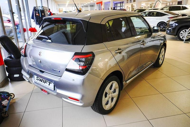 Neu Suzuki Swift Comfort 83 PS (61 kW) 2025 Silber Limousine