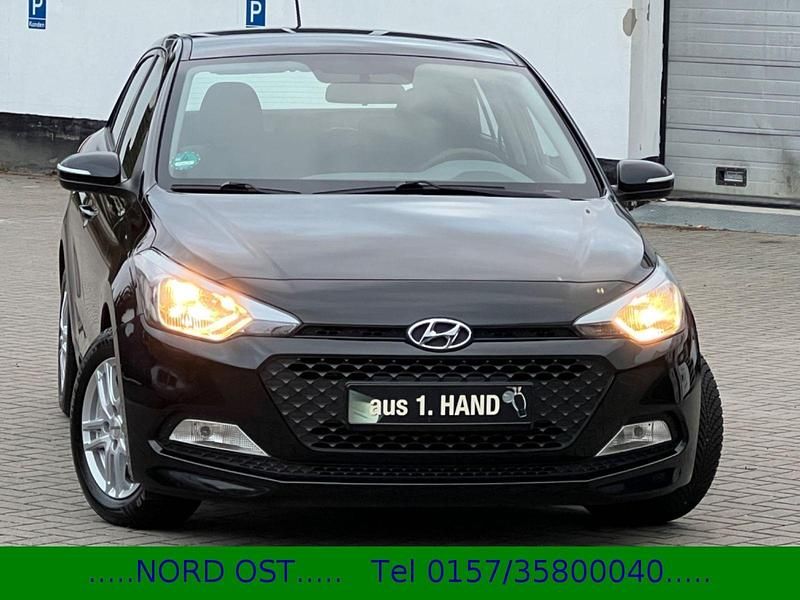 Schwarz Gebraucht 2017 Hyundai i20 GO! Kleinwagen | 7.800 € (Fairer Preis) - Bild 1/4