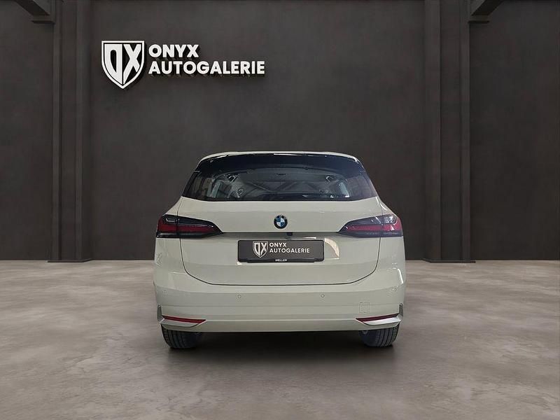Gebraucht BMW 218 Active Tourer Performance 150 PS (110 kW) 2022 Weiß Van / Kleinbus