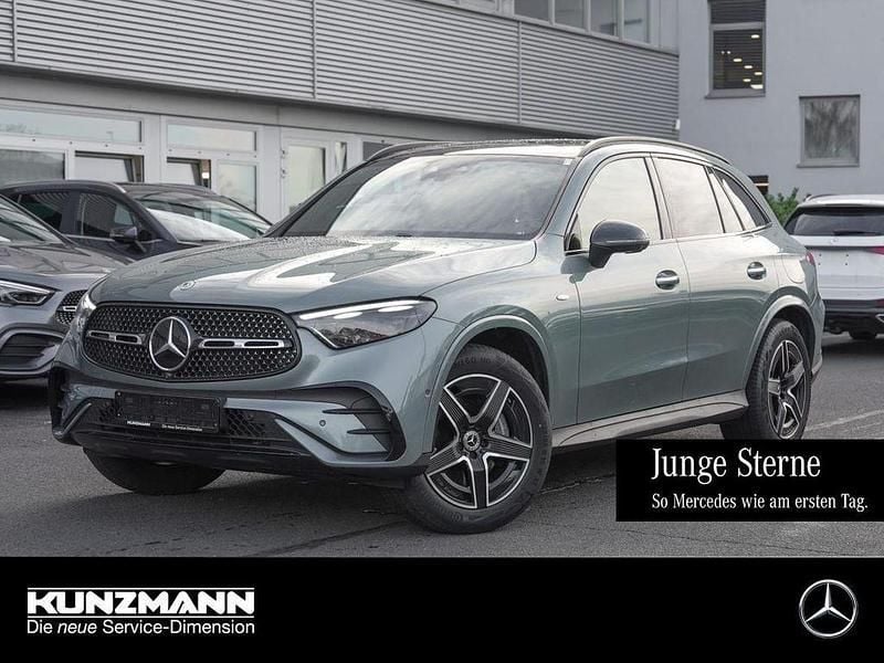 Gebraucht Mercedes GLC400d AMG 381 PS (280 kW) 2025 Verdesilber metallic SUV