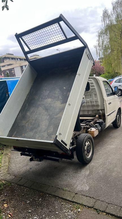 Second-hand Piaggio Porter 106 CP (77 kW) 2023 Alb SUV