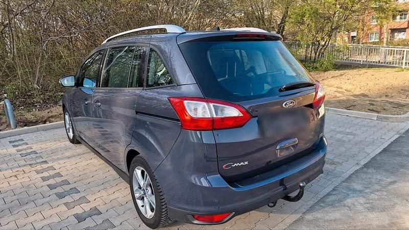 Gebraucht Ford Grand C-Max 140 PS (102 kW) 2013 Grau Van / Kleinbus