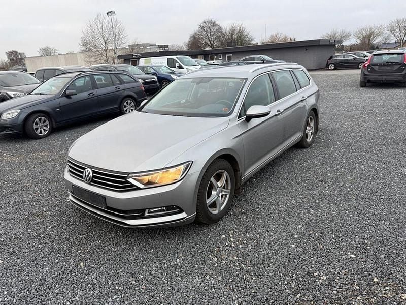 Gebraucht VW Passat Comfortline 150 PS (110 kW) 2015 Silber Kombi