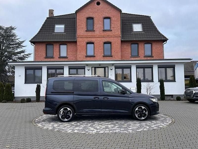 Gebraucht Ford Tourneo Active 122 PS (89 kW) 2025 Blau Van / Kleinbus