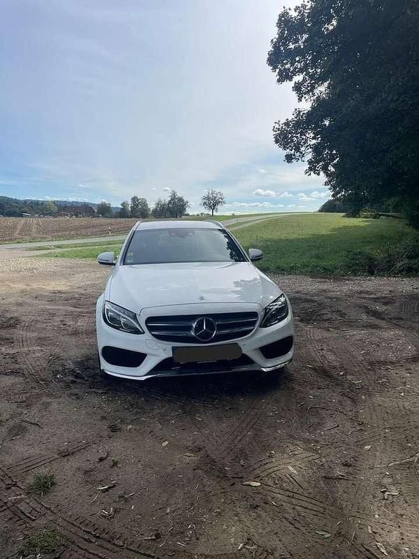 Weiß Gebraucht 2017 Mercedes C250 Kombi | 21.000 € (Fairer Preis) - Bild 1/4