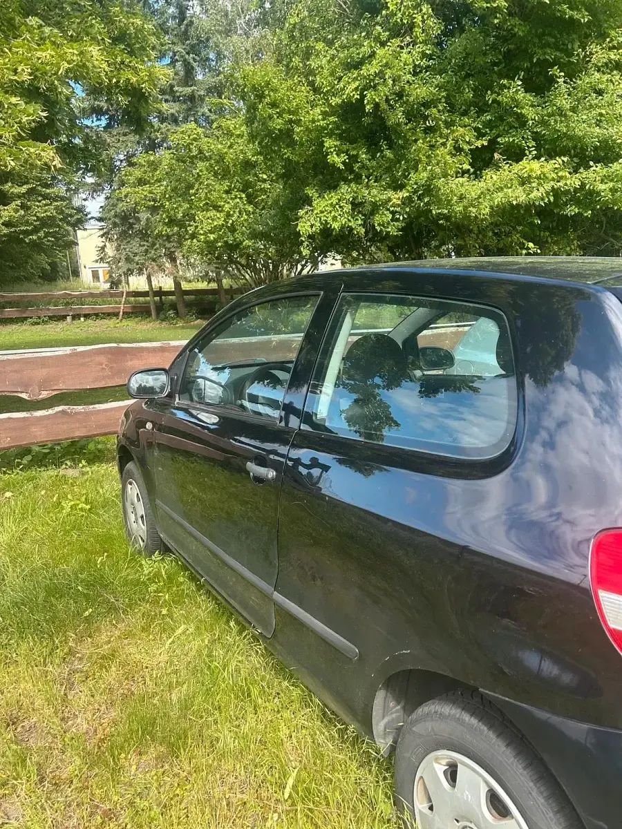 Gebraucht VW Fox 54 PS (39 kW) 2006 Schwarz Kleinwagen