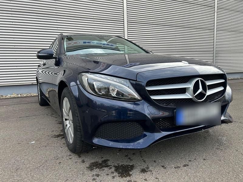 Gebraucht Mercedes C220 170 PS (125 kW) 2015 Blau Kombi