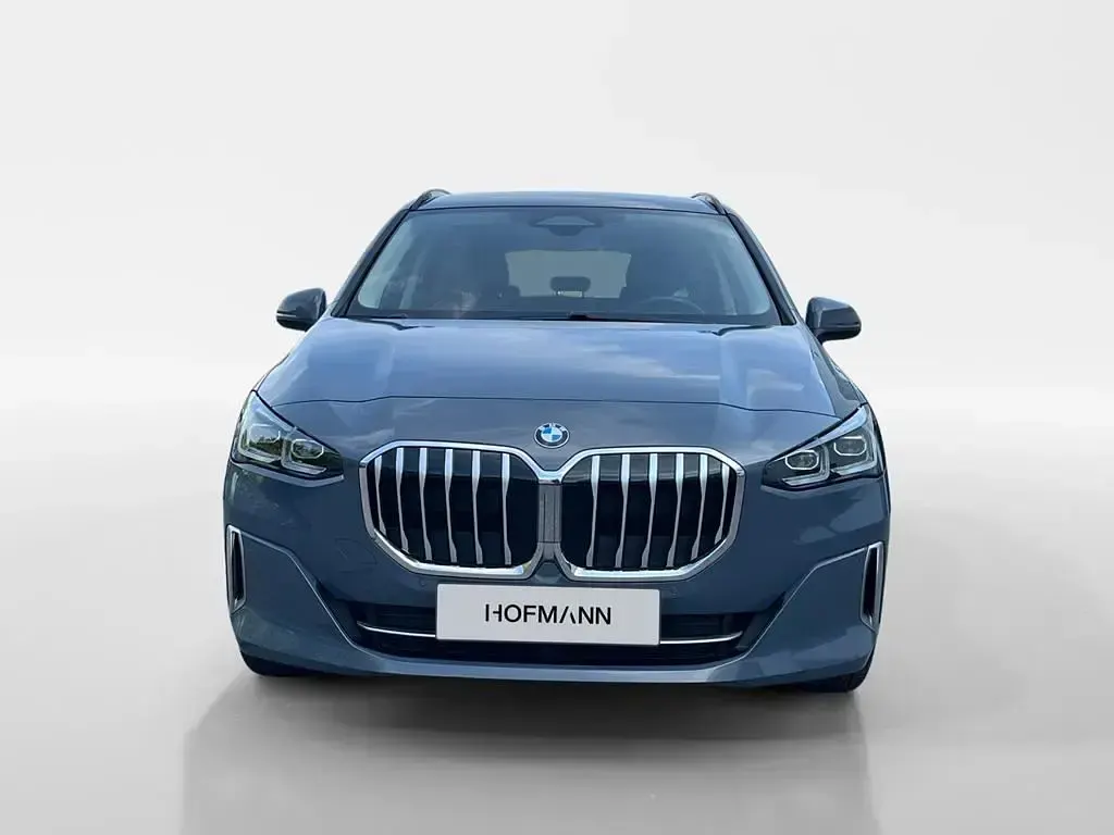 Gebraucht BMW 218 Active Tourer Luxury Line 136 PS (100 kW) 2025 Sparkling kupfergrau metallic Van / Kleinbus