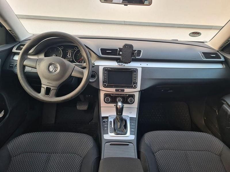 Gebraucht VW Passat Highline 140 PS (102 kW) 2013 Silber Limousine