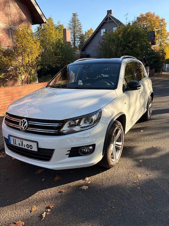 Weiß Gebraucht 2015 VW Tiguan SUV | 14.999 € (Fairer Preis) - Bild 1/4