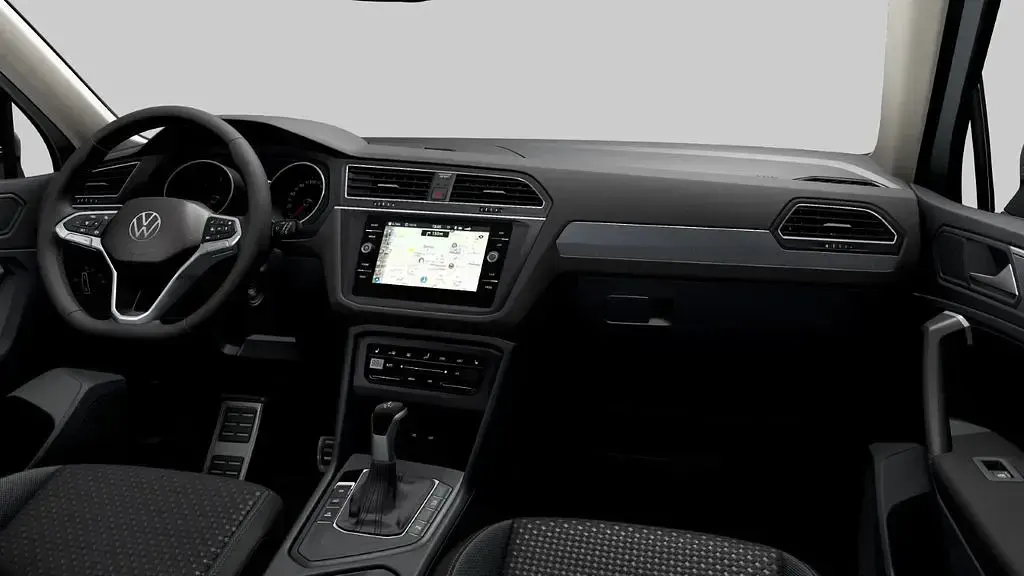 Używany VW Tiguan Active 150 KM (110 kW) 2022 Srebrny SUV