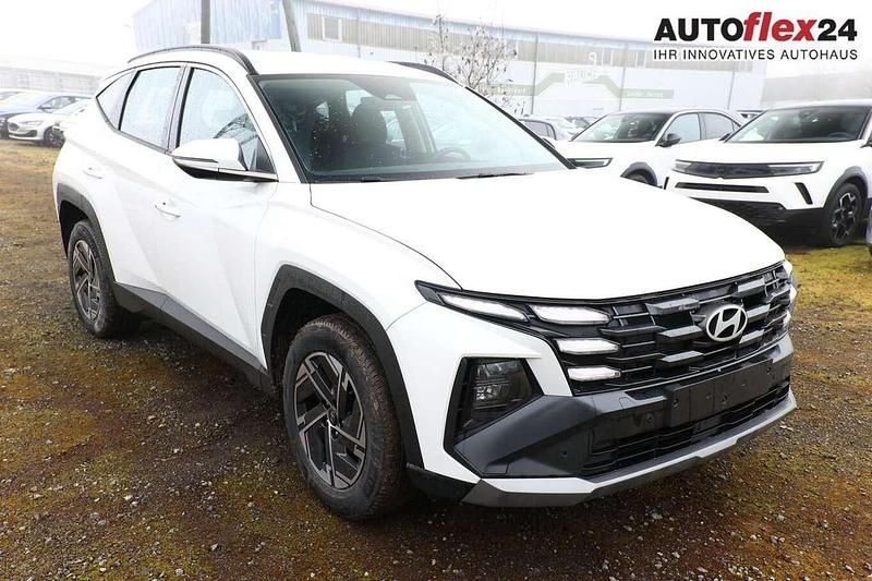 Atlas white Neu 2025 Hyundai Tucson Select SUV | 27.461 € (Guter Preis) - Bild 1/4