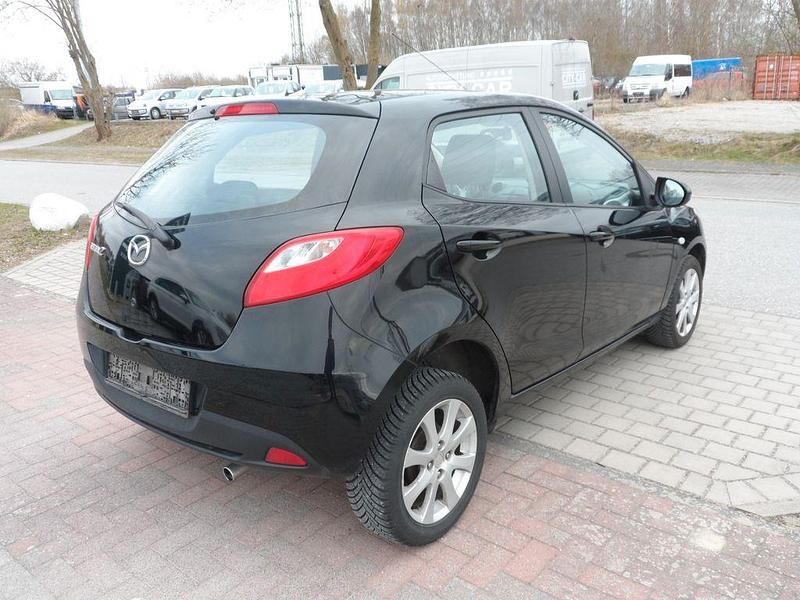 Second-hand Mazda 2 Independence 75 CP (55 kW) 2009 Negru Hatchback