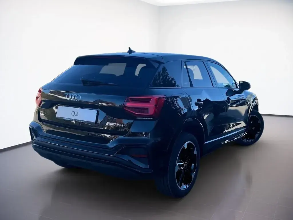 Neu Audi Q2 S-Line 150 PS (110 kW) 2025 Mythosschwarz SUV