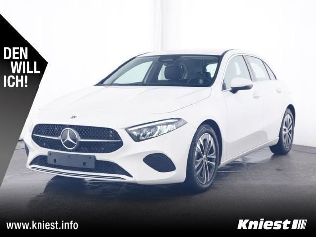 Weiss Gebraucht 2024 Mercedes A180 Advanced Limousine | 31.450 € (Fairer Preis) - Bild 1/4
