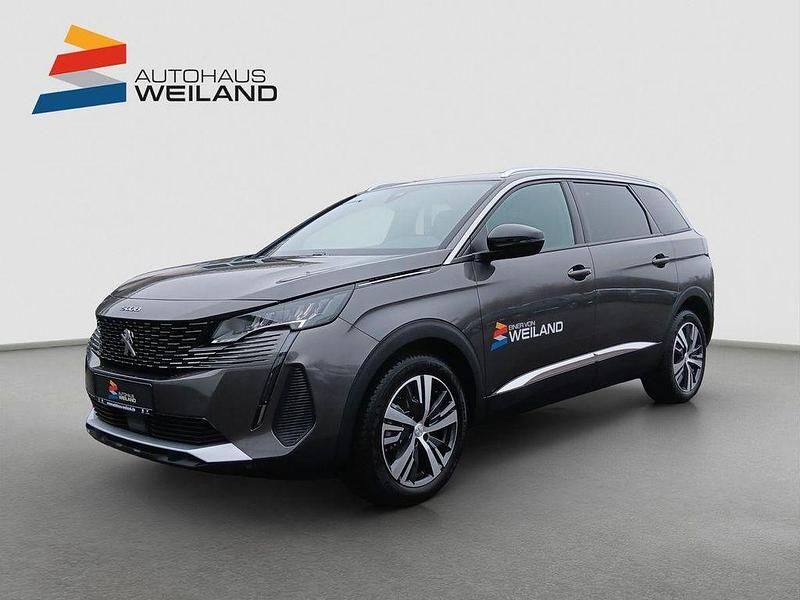 Grau Gebraucht 2025 Peugeot 5008 Allure SUV | 35.250 € (Teuer) - Bild 1/4