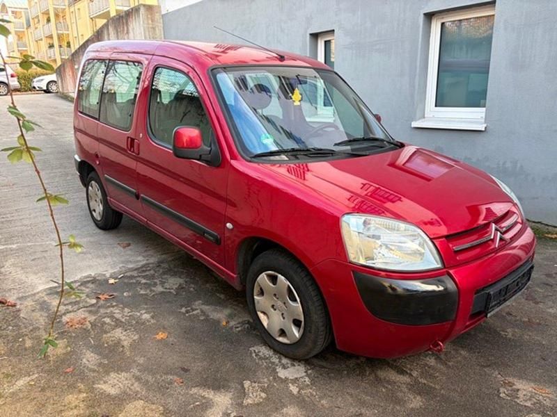 Rot Gebraucht 2004 Citroën Berlingo Kombi | 1.500 € (Fairer Preis) - Bild 1/4