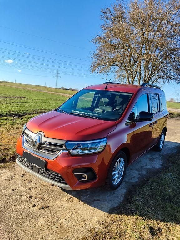 Gebraucht Renault Kangoo Equilibre 89 kW (122 PS) 2023 Braun Van / Kleinbus