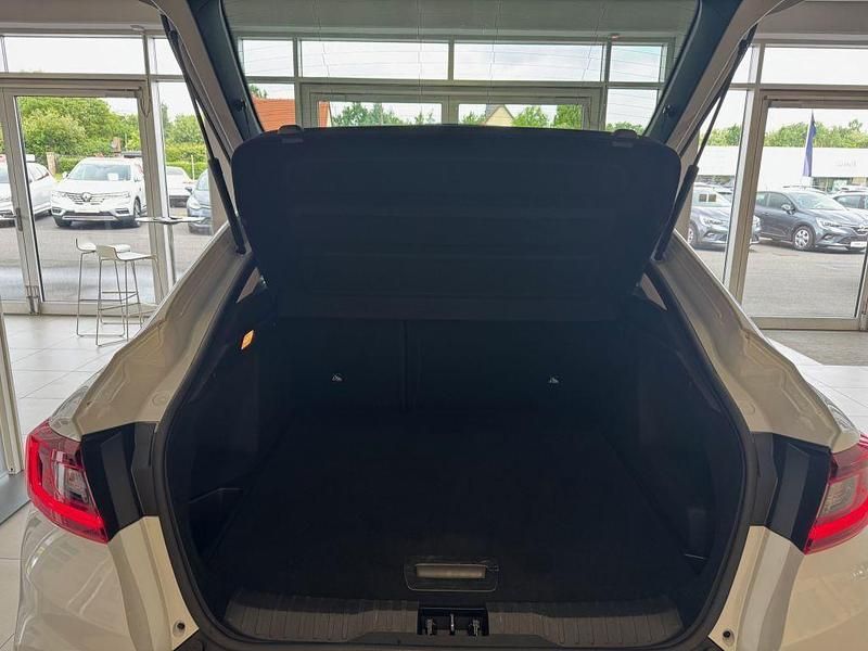 Gebraucht Renault Arkana Techno 140 PS (102 kW) 2023 Weiß SUV