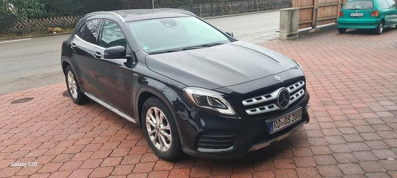 Gebraucht Mercedes GLA200 156 PS (114 kW) 2019 Schwarz SUV