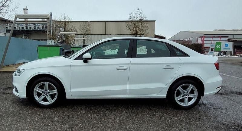Second-hand Audi A3 Basis 116 CP (85 kW) 2018 Alb Berlinǎ