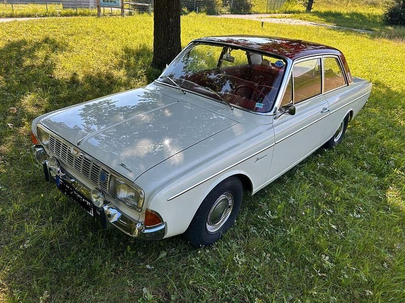 Weiß Gebraucht 1966 Ford Taunus Limousine | 14.600 € - Bild 1/4
