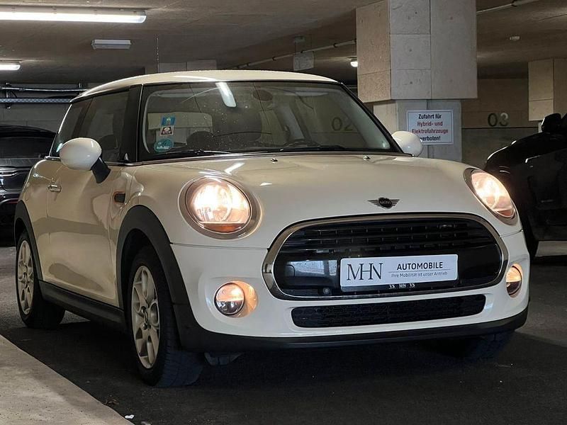 Usado Mini Cooper D 116 HP (85 kW) 2018 Branco Citadino