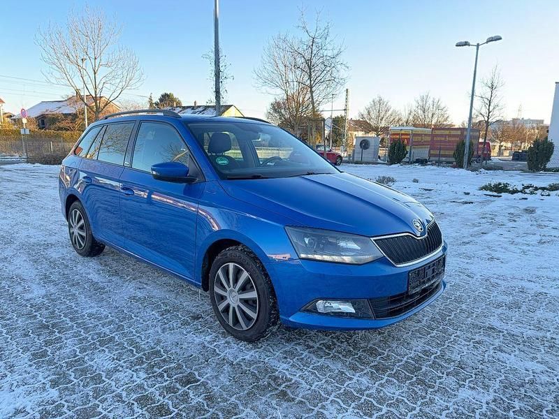 Gebraucht Skoda Fabia 105 PS (77 kW) 2017 Blau Kombi