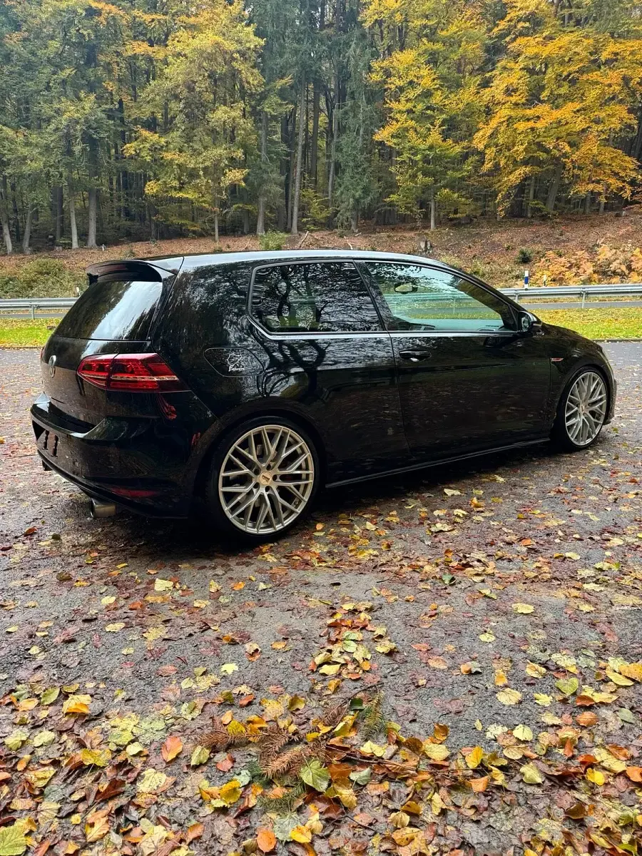 Gebraucht VW Golf VII GTI 230 PS (169 kW) 2015 Schwarz Kleinwagen