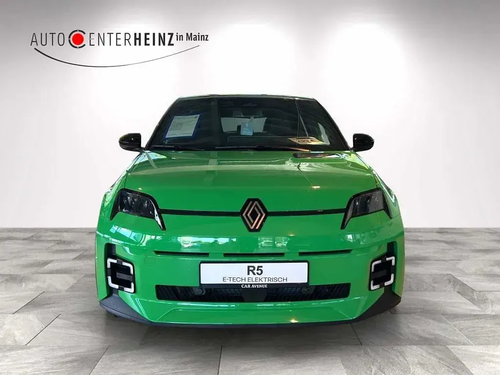 Nowe Renault R5 Komfort 110 kW (150 KM) 2026 Zielony Hatchback