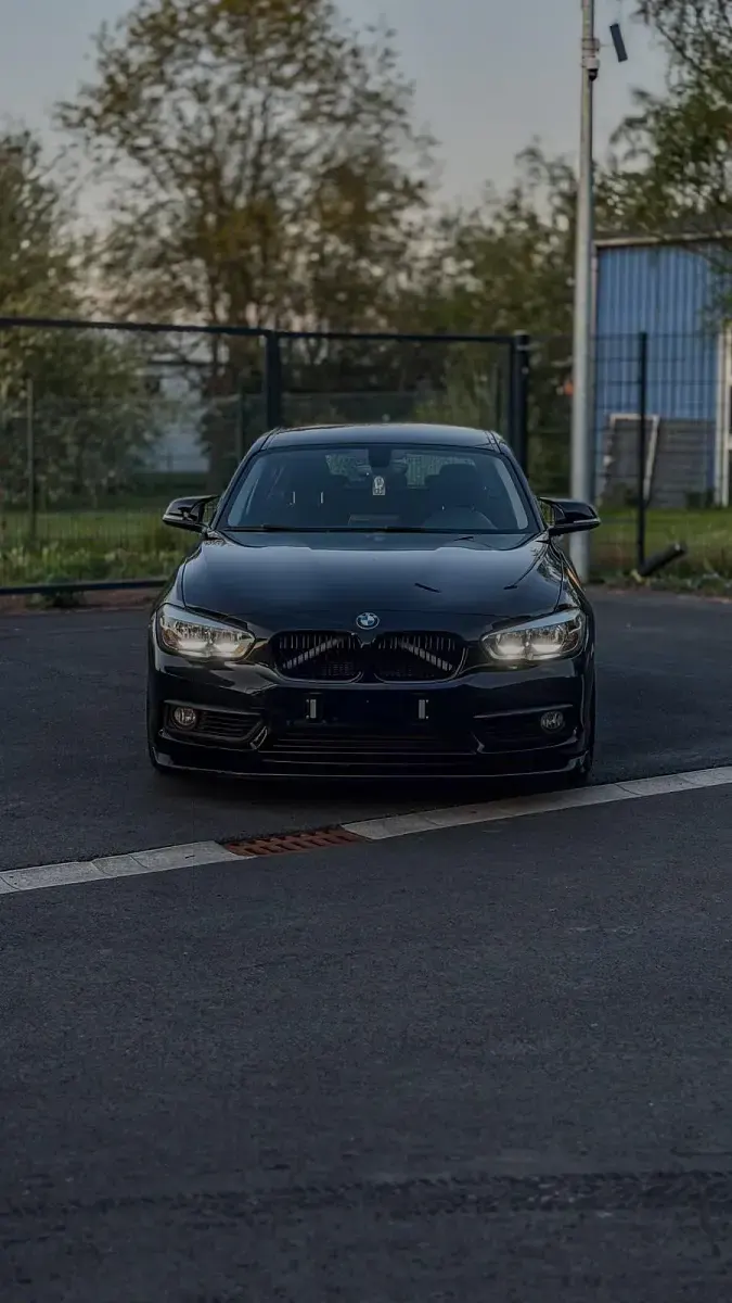 Gebraucht BMW 118 Performance 136 PS (100 kW) 2017 Schwarz Kleinwagen