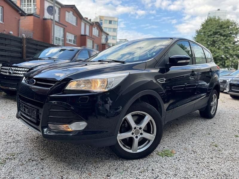 Schwarz Gebraucht 2014 Ford Kuga Titanium SUV | 5.300 € (Guter Preis) - Bild 1/4
