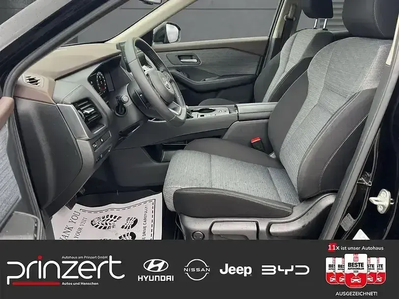 Gebraucht Nissan X-Trail N-Connecta 163 PS (119 kW) 2024 Black pearl SUV